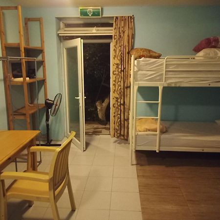 Why Me Eco-Friendly Rooms Тбилиси Стая снимка